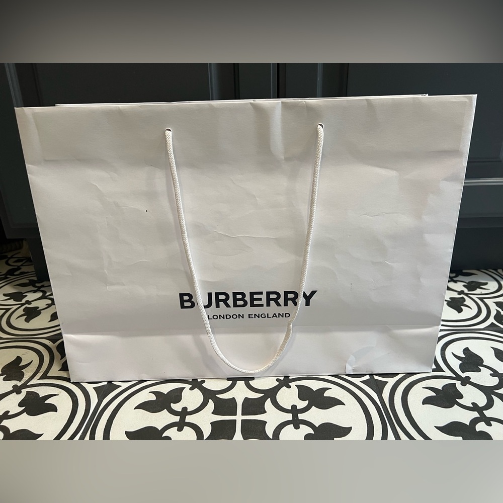 Burberry Shopping Bag - Picture 2 of 8